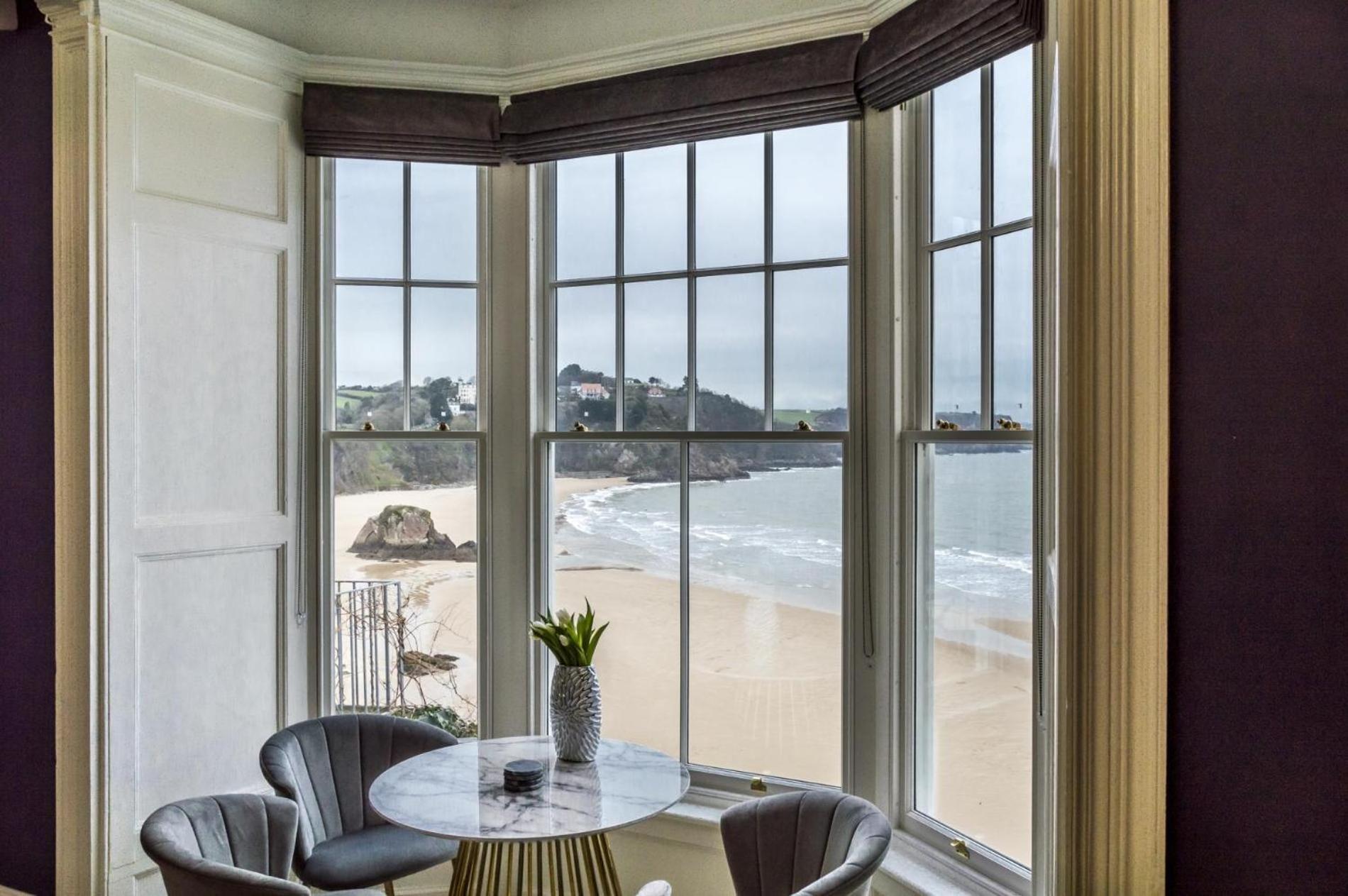 Pieces Of Eight - 2 Bedroom Apartment - Tenby - Exteriör bild